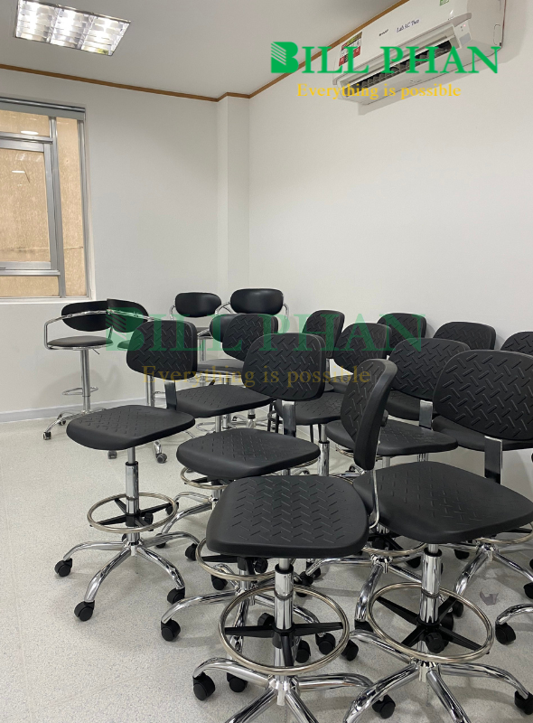 Hoàn thành lắp đặt và nghiệm thu ghế chống tĩnh điện cho một dự án của khách hàng tại quận 1